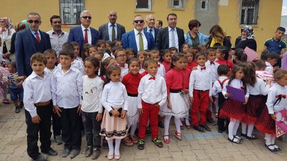 Alisofu Köyü İlk-Ortaokulu Geleneksel Fevzi Çamlı Ödülleri Sahiplerini Buldu
